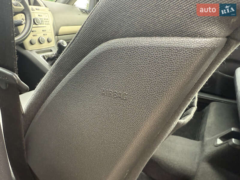 Мінівен Opel Zafira 2008 в Борисполі