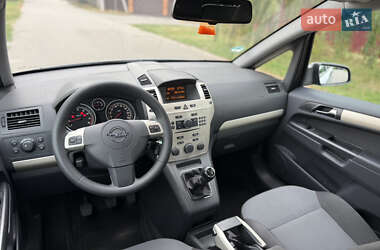 Минивэн Opel Zafira 2008 в 