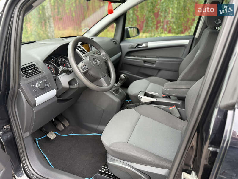 Минивэн Opel Zafira 2008 в Борисполе