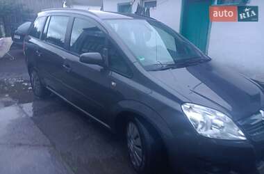 Минивэн Opel Zafira 2008 в Ракитном