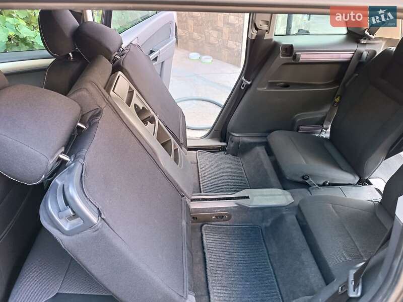 Минивэн Opel Zafira 2011 в Первомайске фото 27 Минивэн Opel Zafira 2011 в Первомайске