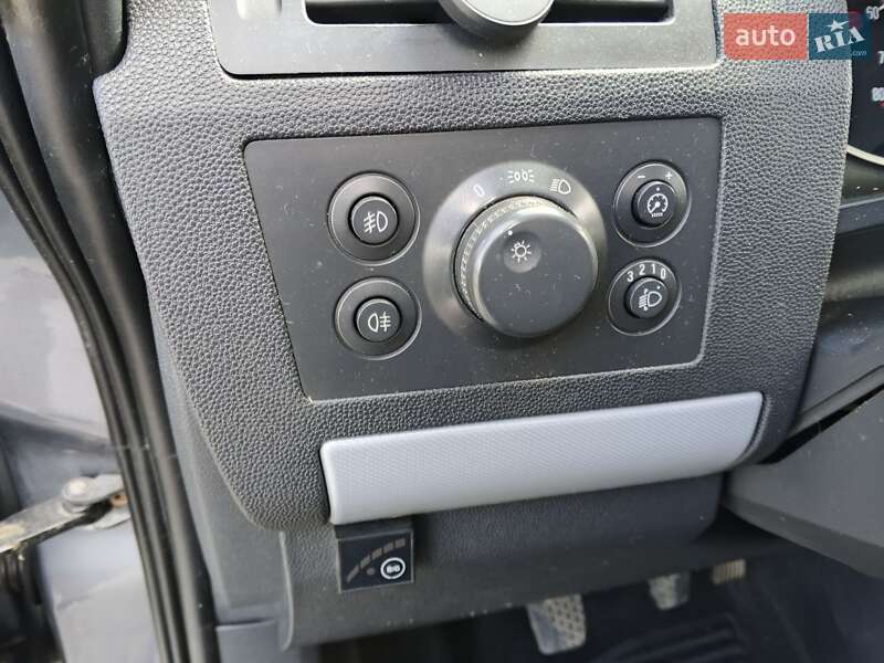 Минивэн Opel Zafira 2006 в Дрогобыче фото 16 Минивэн Opel Zafira 2006 в Дрогобыче