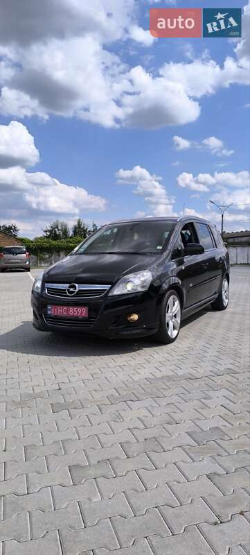 Opel Zafira 2011
