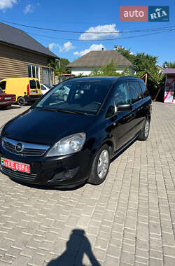 Минивэн Opel Zafira 2011 в Черновцах