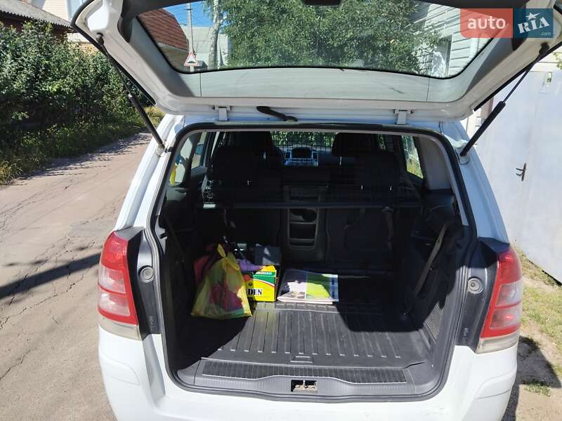 Мінівен Opel Zafira 2009 в Чернігові фото 8 Мінівен Opel Zafira 2009 в Чернігові
