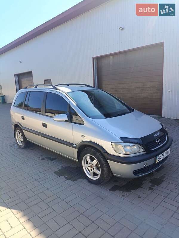 Opel Zafira 2000