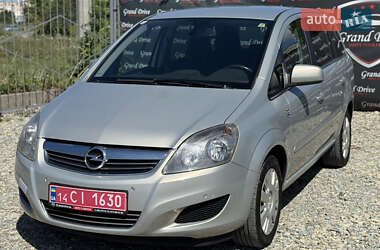 Минивэн Opel Zafira 2010 в Каменец-Подольском
