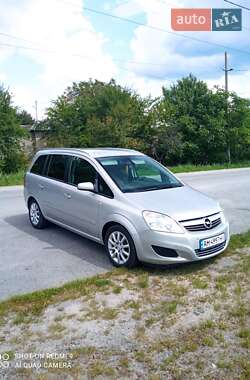Минивэн Opel Zafira 2009 в Звягеле