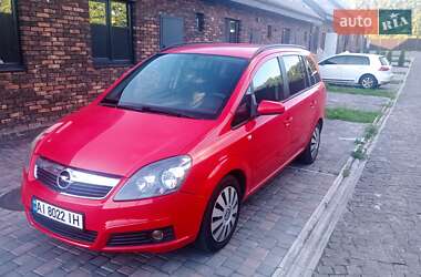 Минивэн Opel Zafira 2005 в Киеве