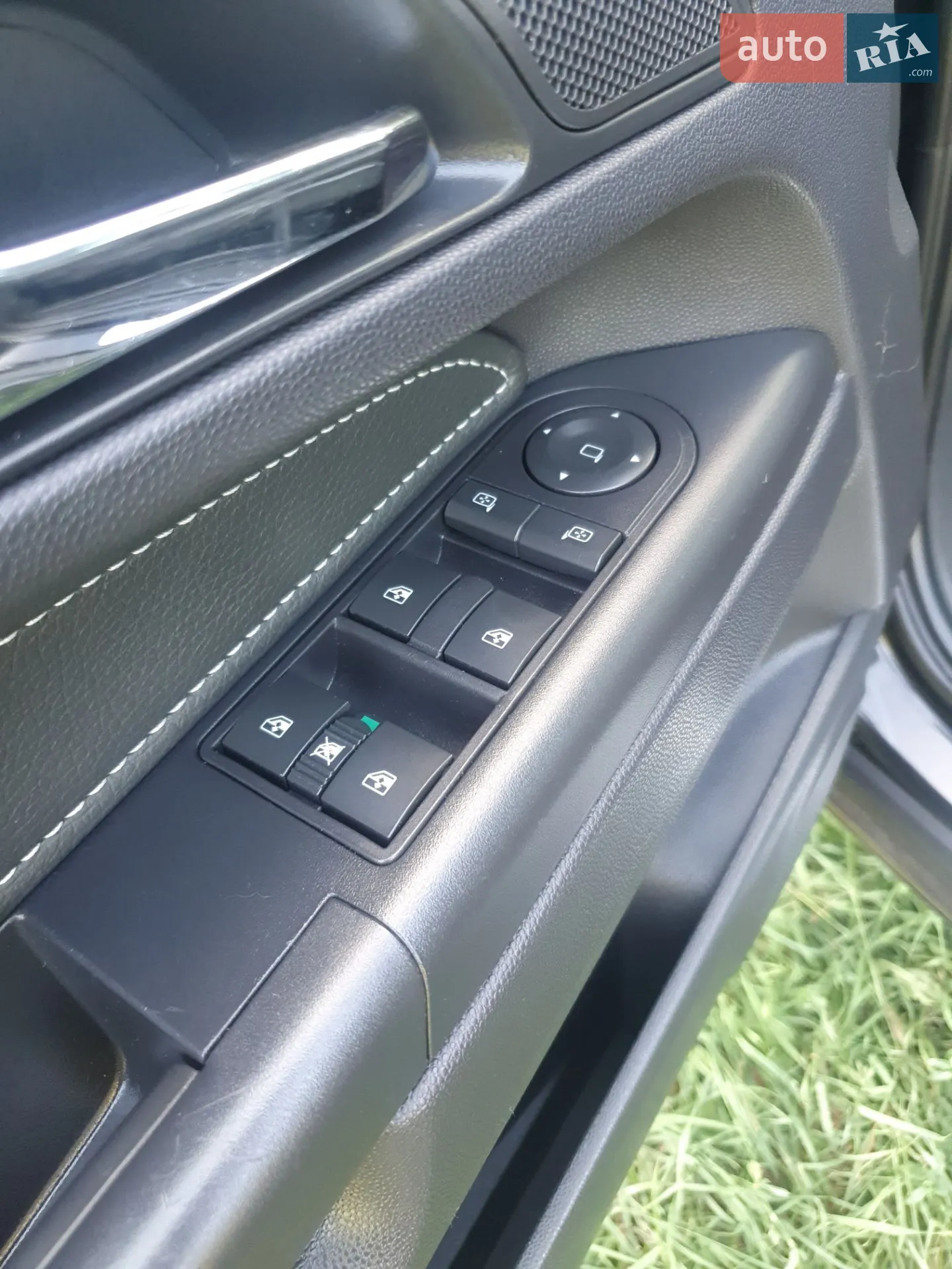 2010 Opel Zafira - мініатюра 11