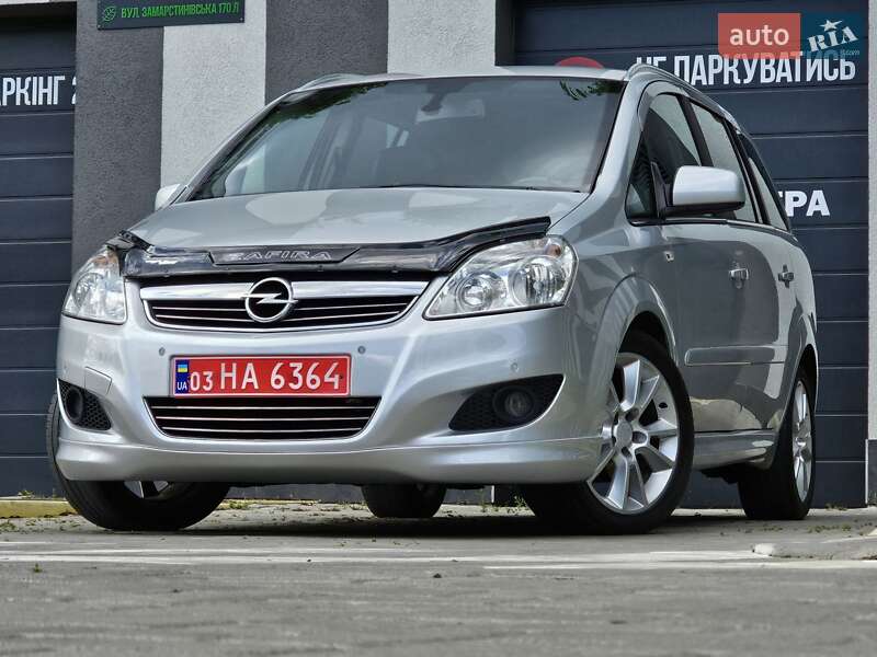 Opel Zafira 2012