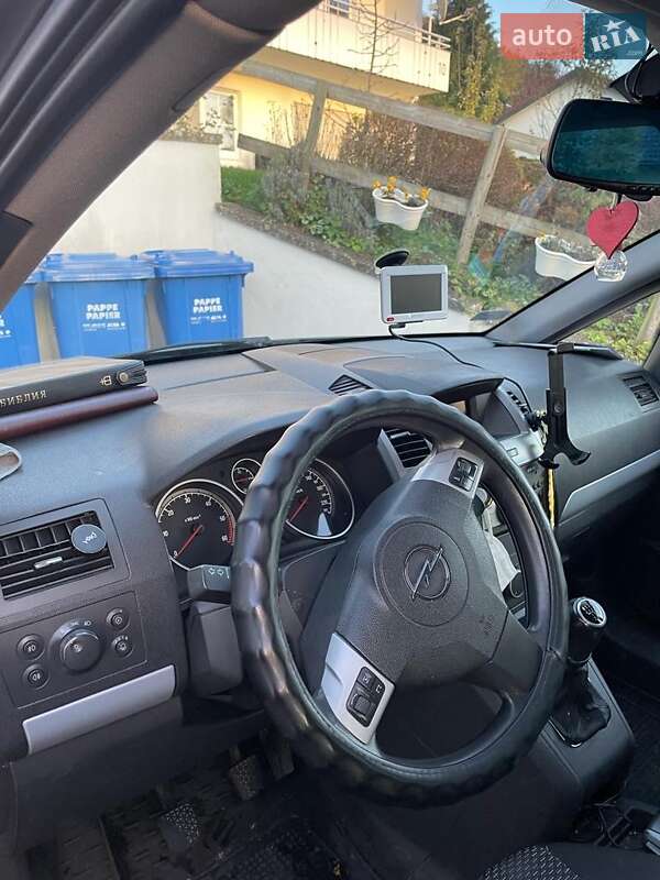 Мінівен Opel Zafira 2006 в Черкасах