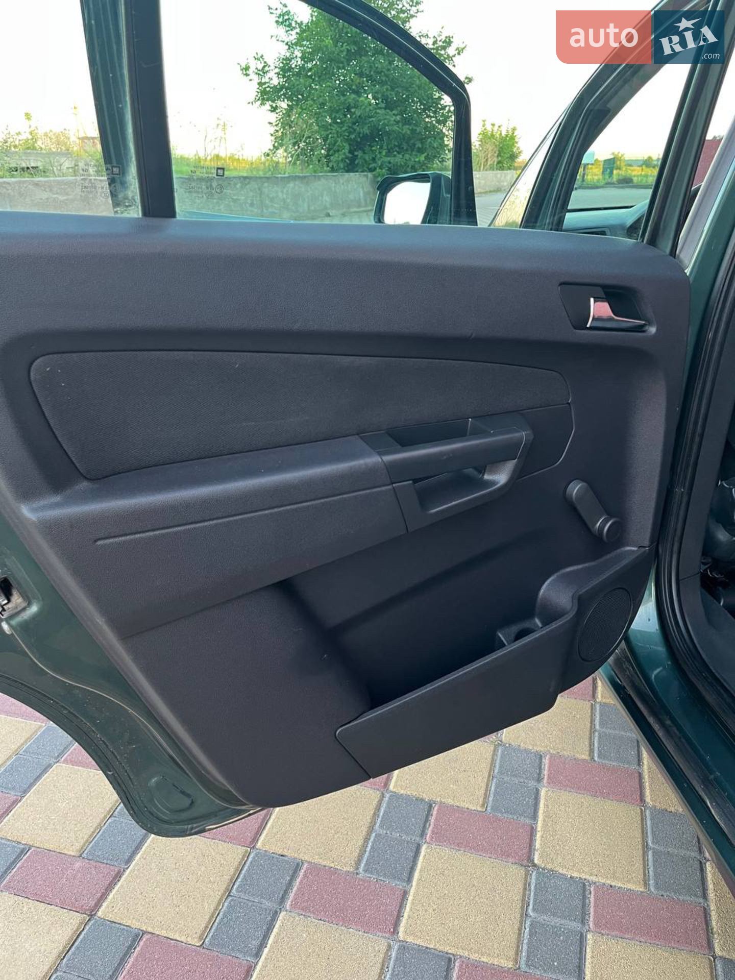 2010 Opel Zafira - мініатюра 10