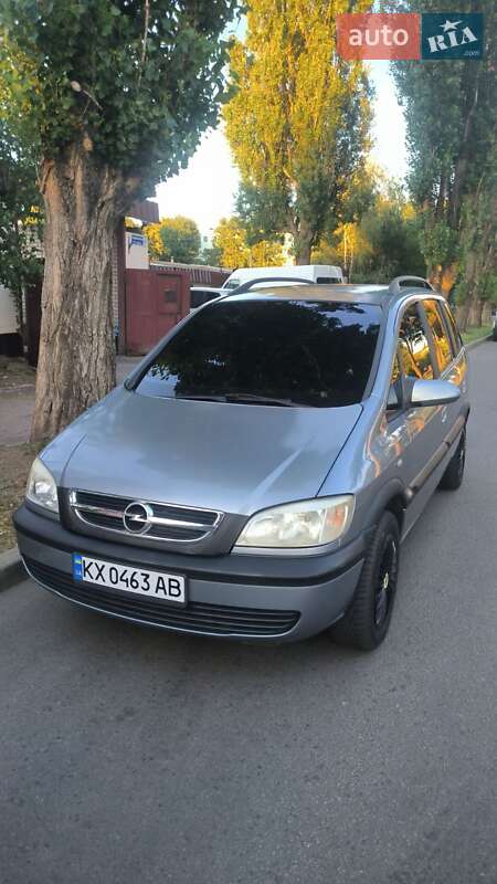 Opel Zafira 2004