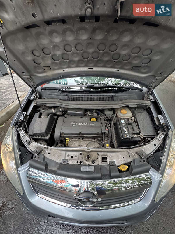 Мінівен Opel Zafira 2006 в Чернігові