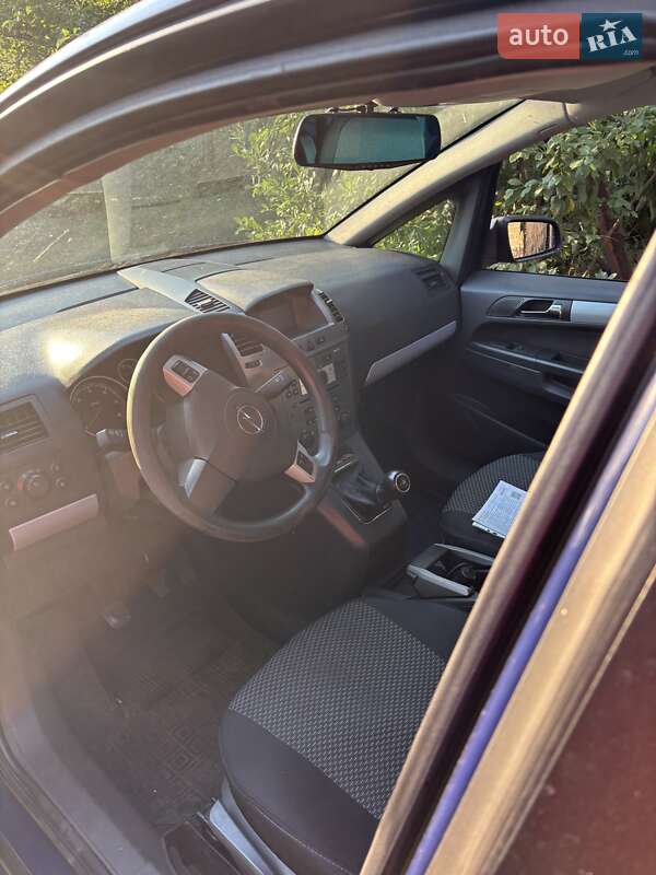 Мінівен Opel Zafira 2006 в Черкасах