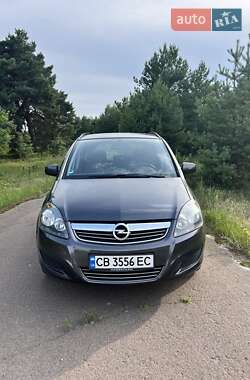 Минивэн Opel Zafira 2012 в Остер