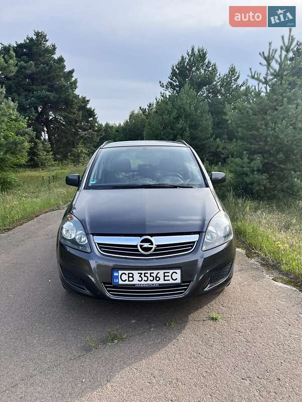 Opel Zafira 2012