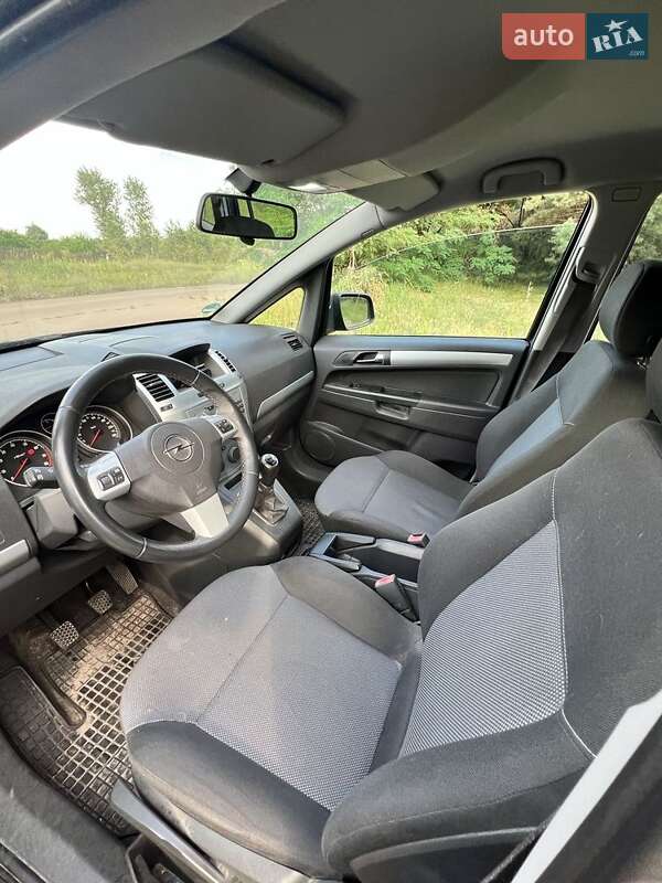 Минивэн Opel Zafira 2012 в Остер фото 15 Минивэн Opel Zafira 2012 в Остер