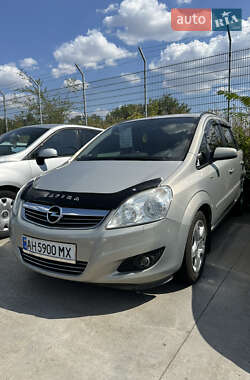 Минивэн Opel Zafira 2008 в Запорожье