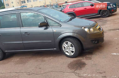 Opel Zafira 2011