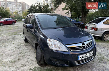 Мінівен Opel Zafira 2013 в Києві