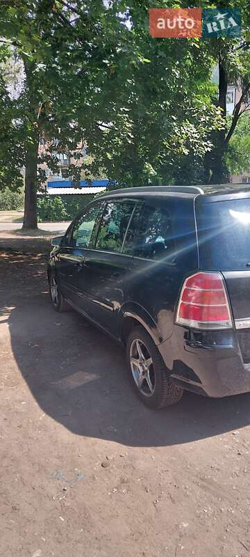 Минивэн Opel Zafira 2006 в Каменском