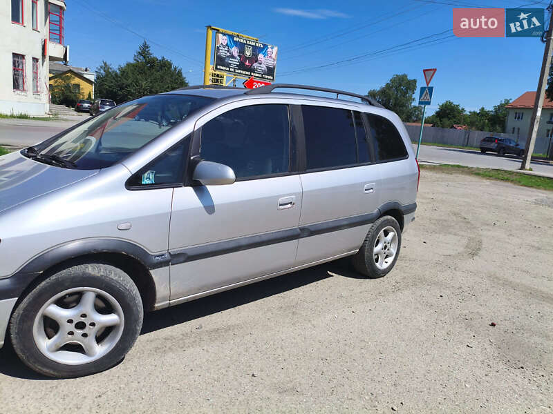 Мінівен Opel Zafira 2003 в Івано-Франківську