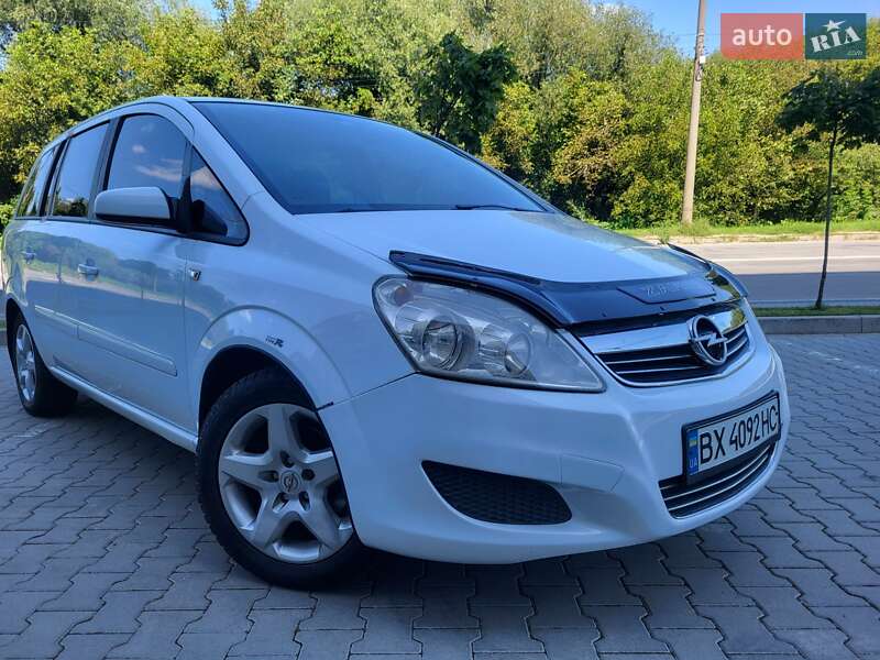 Мінівен Opel Zafira 2008 в Хмельницькому