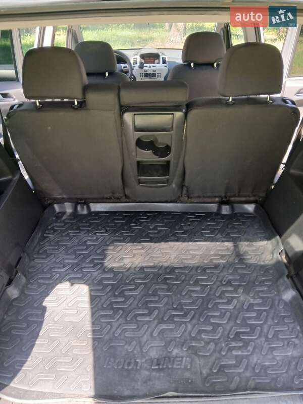 Мінівен Opel Zafira 2008 в Львові