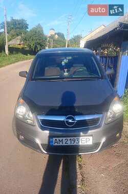 Минивэн Opel Zafira 2007 в 