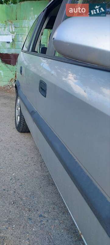 Минивэн Opel Zafira 2001 в Харькове