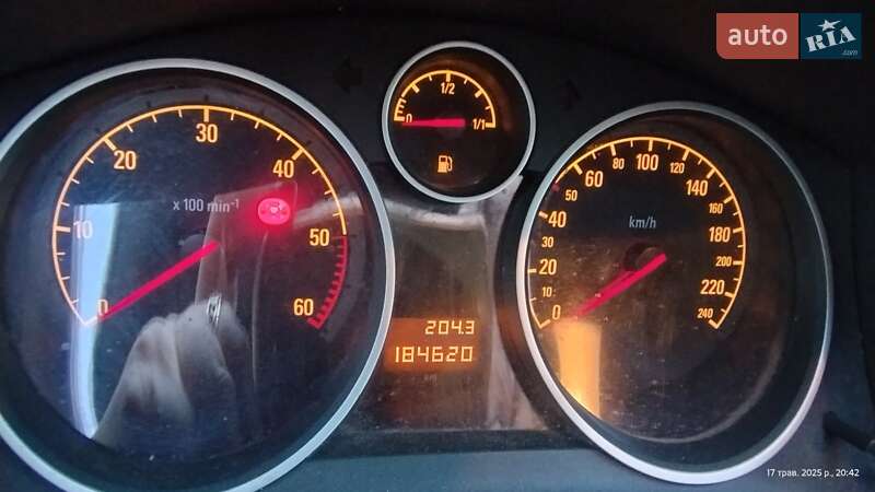 Минивэн Opel Zafira 2011 в Львове