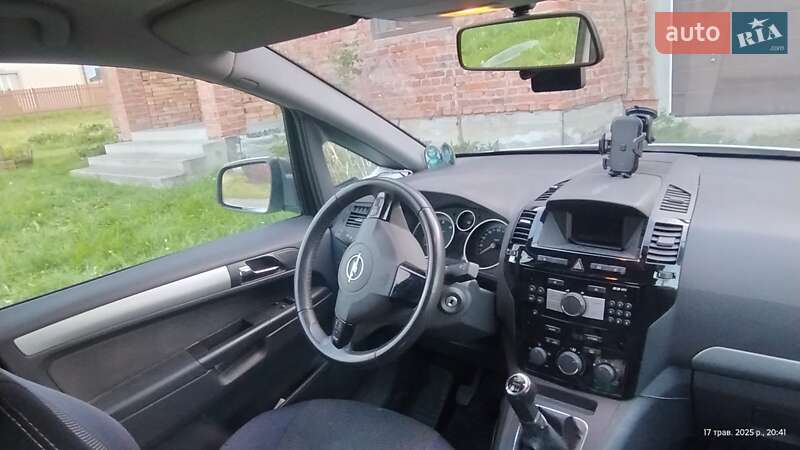 Минивэн Opel Zafira 2011 в Львове