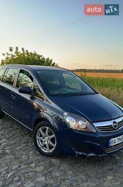 Мінівен Opel Zafira 2013 в Гайвороні