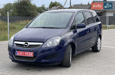 Минивэн Opel Zafira 2011 в Нововолынске