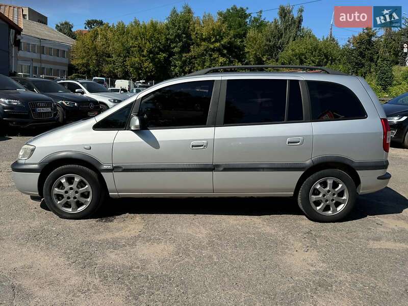 Минивэн Opel Zafira 2003 в Виннице