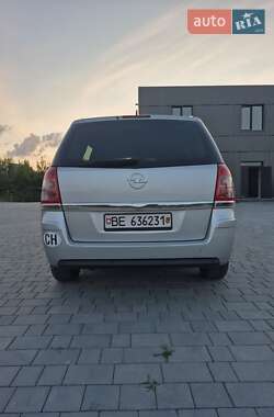 Мінівен Opel Zafira 2011 в 