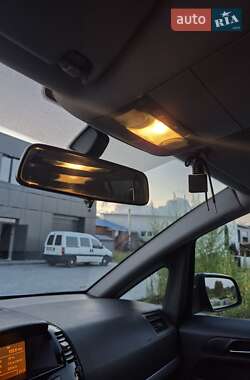 Мінівен Opel Zafira 2011 в 