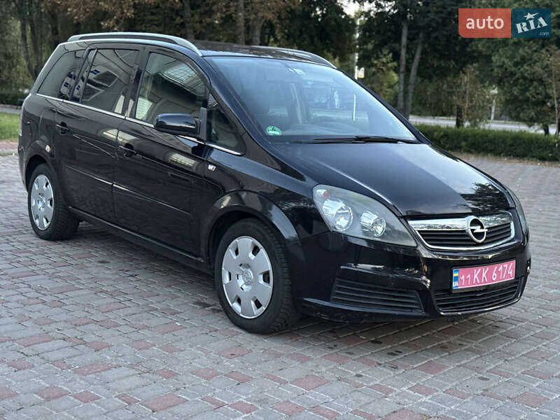 Мінівен Opel Zafira 2006 в Лубнах