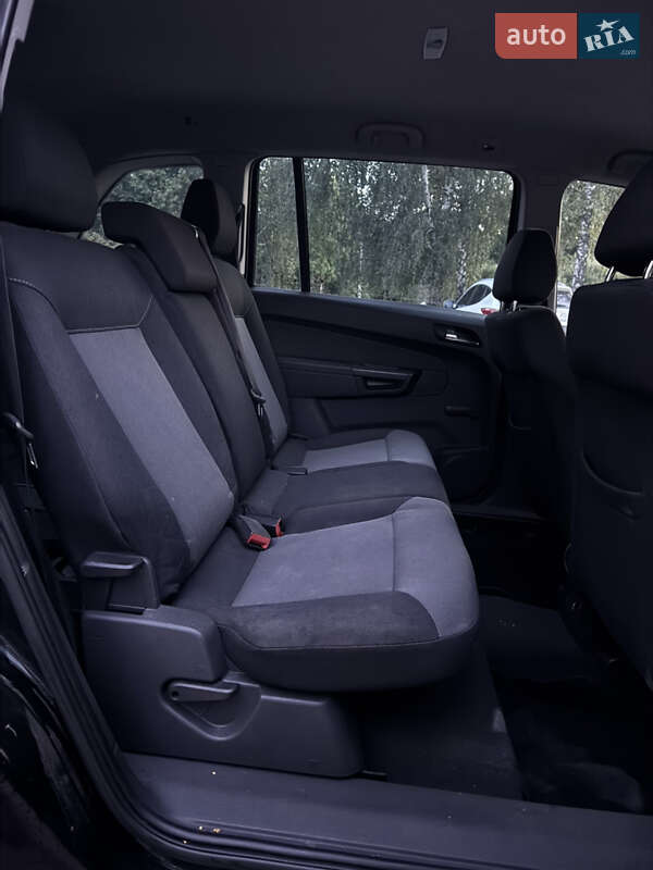 Мінівен Opel Zafira 2006 в Лубнах