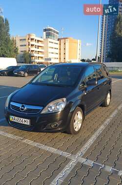 Мінівен Opel Zafira 2012 в Києві