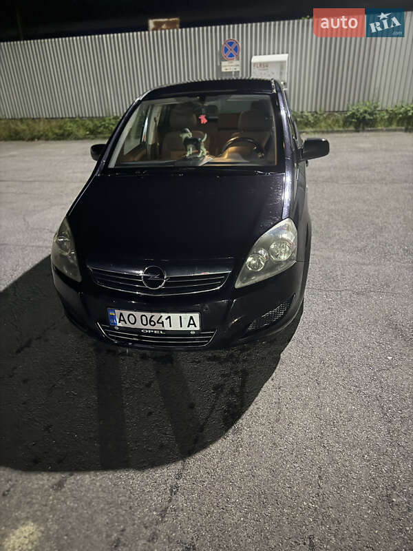 Opel Zafira 2010