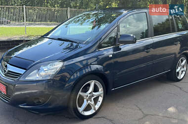 Минивэн Opel Zafira 2011 в Киеве