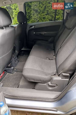 Минивэн Opel Zafira 2005 в 
