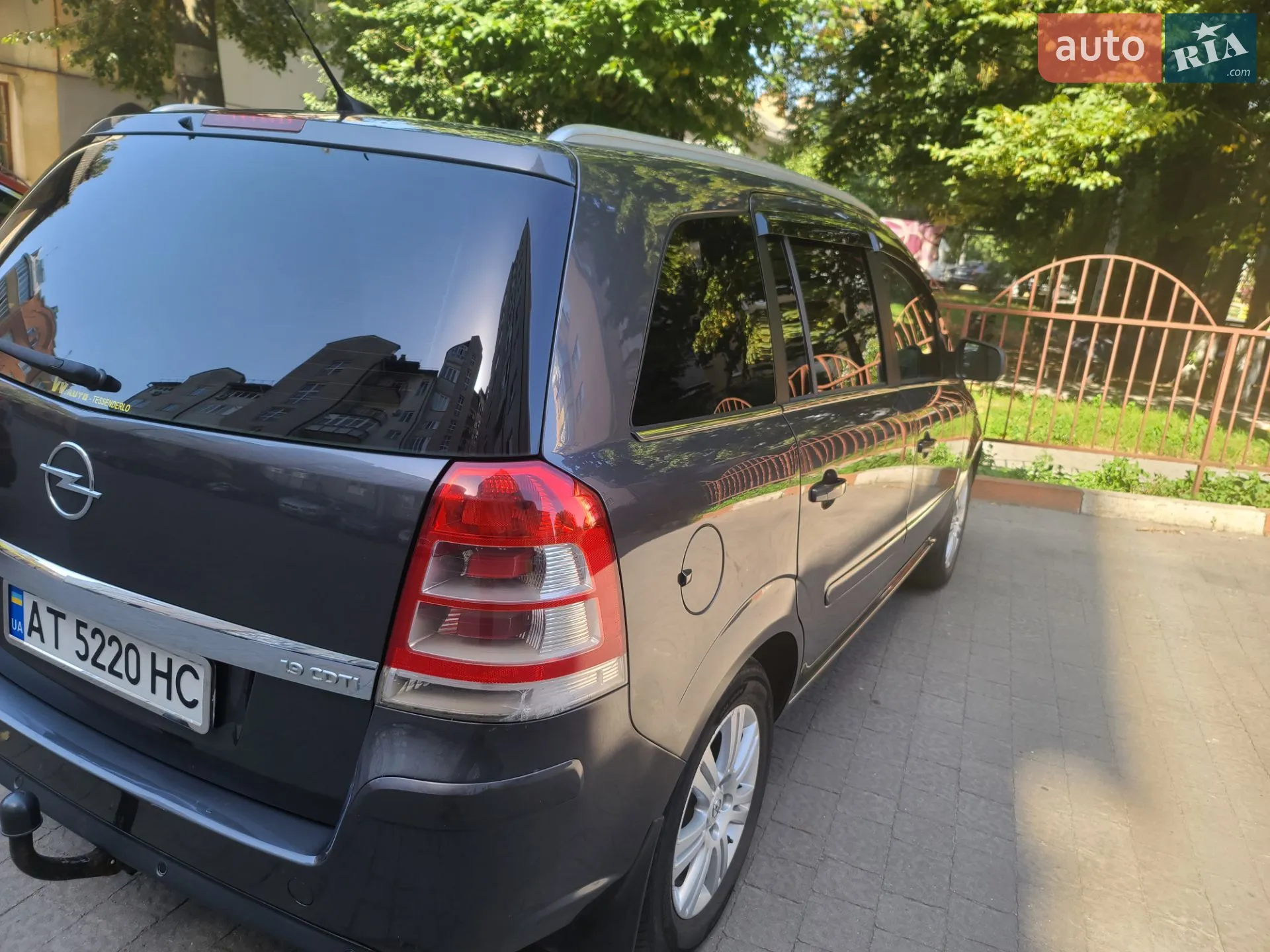 2010 Opel Zafira - мініатюра 13