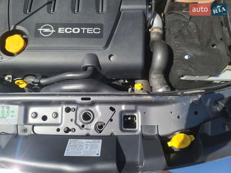 Минивэн Opel Zafira 2010 в Ивано-Франковске