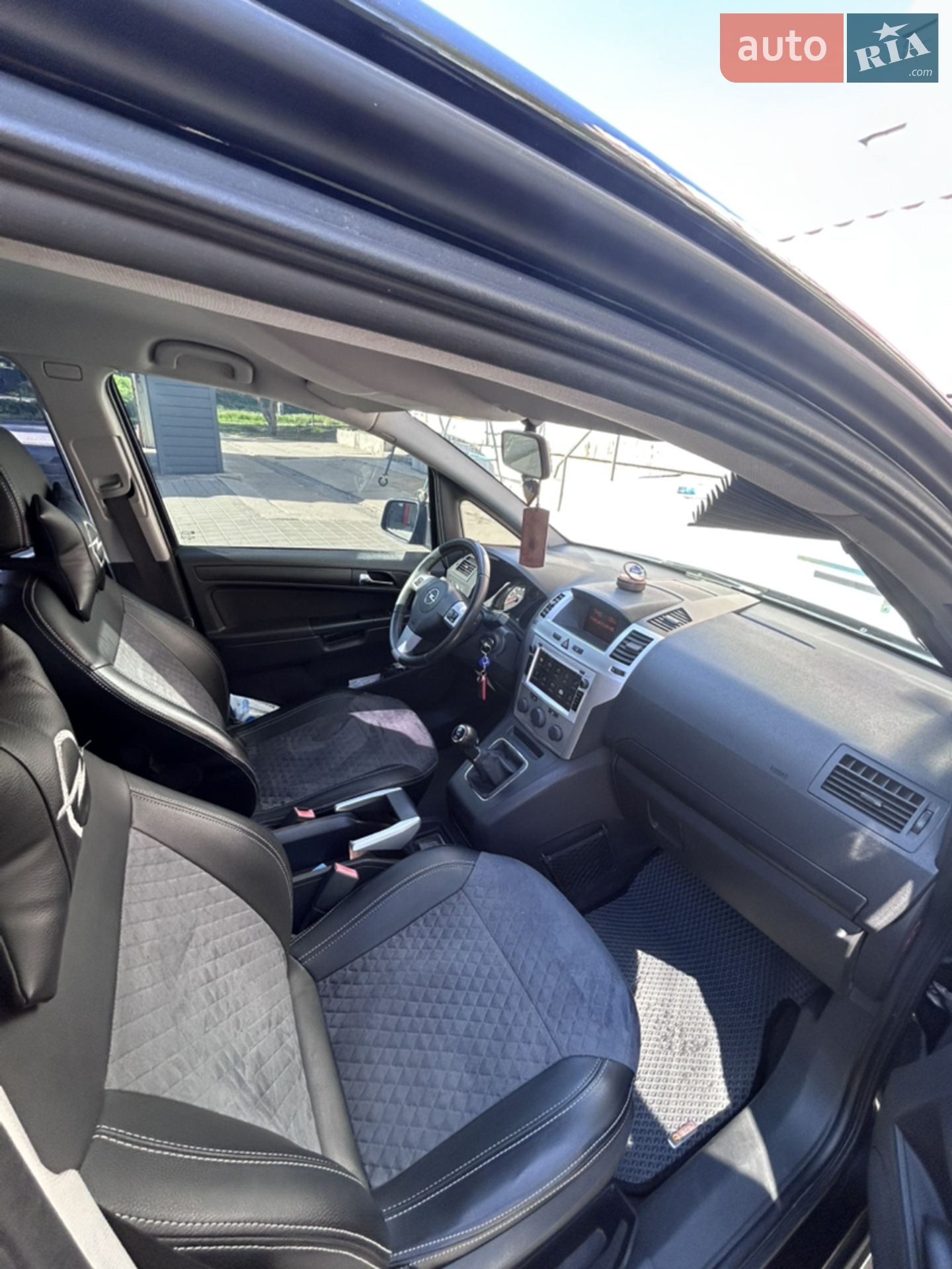 2011 Opel Zafira - мініатюра 17
