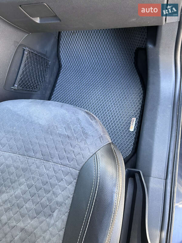 Минивэн Opel Zafira 2011 в Запорожье