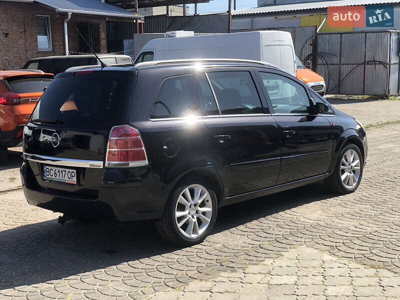 Мінівен Opel Zafira 2005 в Ковелі
